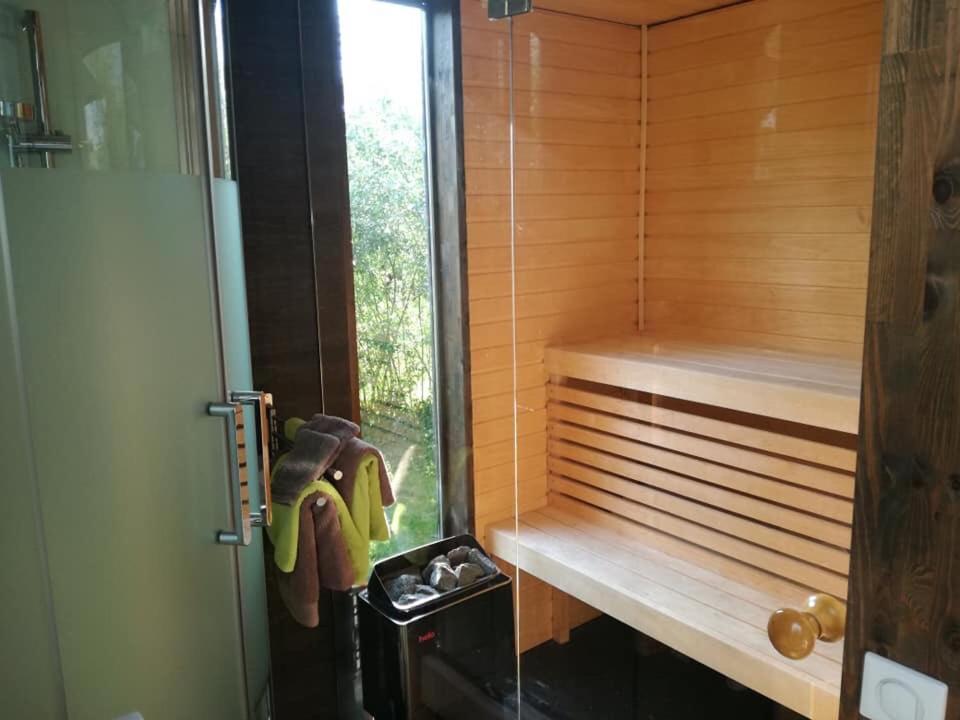Les Nuits Insolites De La Mothe - Hebergement En Bulle Ou Tiny House Avec Spa Privatif Outremecourt エクステリア 写真