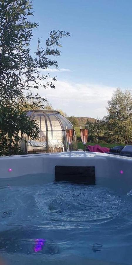 Les Nuits Insolites De La Mothe - Hebergement En Bulle Ou Tiny House Avec Spa Privatif Outremecourt エクステリア 写真